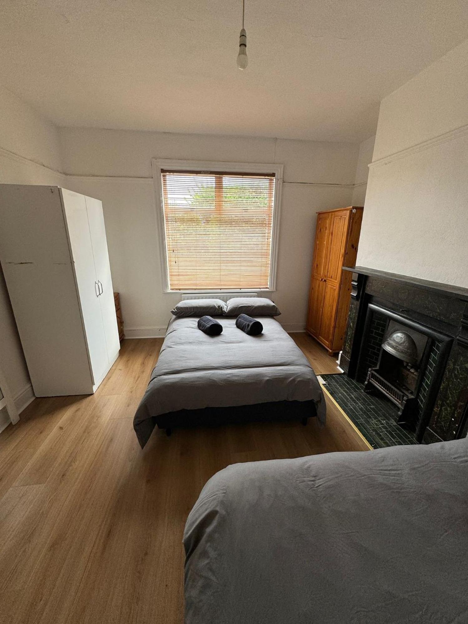Nice Triple Room At 2 Iveragh Rd-6 دبلن المظهر الخارجي الصورة